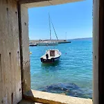 Between Split And Trogir - 100m To The Apartment Kaštela