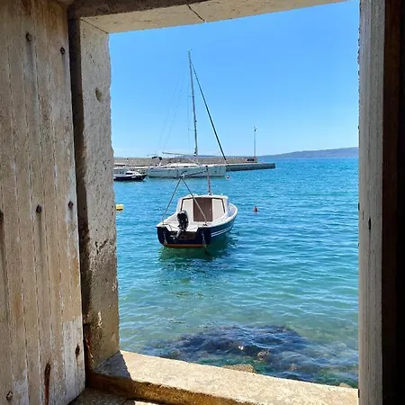 Between Split And Trogir - 100m To The شقة Kaštela