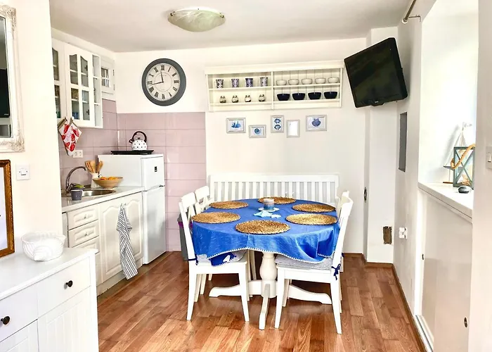 Appartement Between Split And Trogir - 100m To The