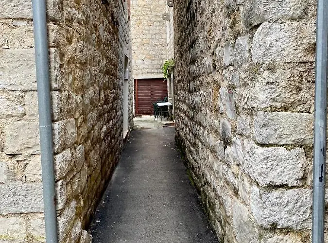 Appartement Between Split And Trogir - 100m To The