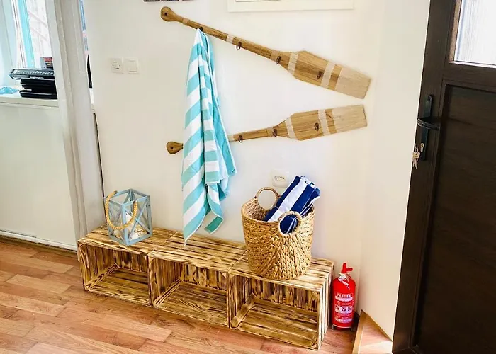 Between Split And Trogir - 100m To The Appartement *