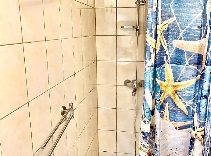 Between Split And Trogir - 100m To The Appartement *